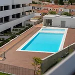 Luxury 3br Sea Views, Pool, Sauna, Gym Διαμέρισμα *