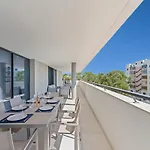 Luxury 3br Sea Views, Pool, Sauna, Gym Λάγος