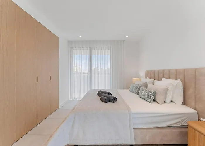 Luxury 3br Sea Views, Pool, Sauna, Gym Apartament *