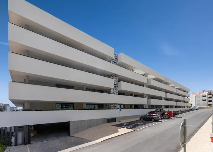 Luxury 3br Sea Views, Pool, Sauna, Gym Apartament