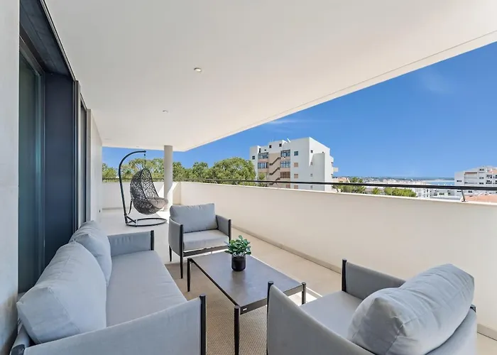 Luxury 3br Sea Views, Pool, Sauna, Gym Apartament