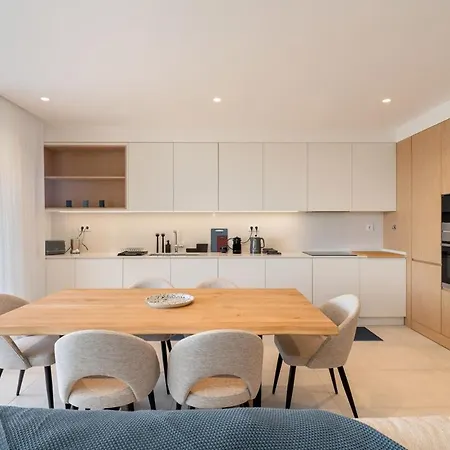 Luxury 3br Sea Views, Pool, Sauna, Gym Apartmán *