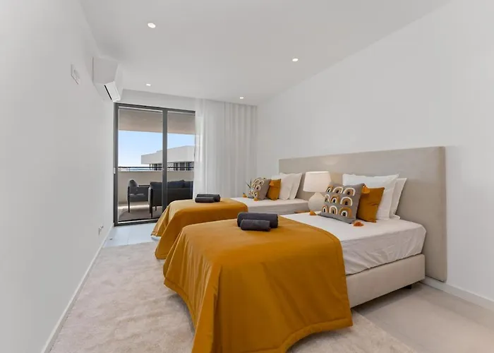 Luxury 3br Sea Views, Pool, Sauna, Gym Appartamento Lagos