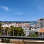 Luxury 3br Sea Views, Pool, Sauna, Gym * Lagos