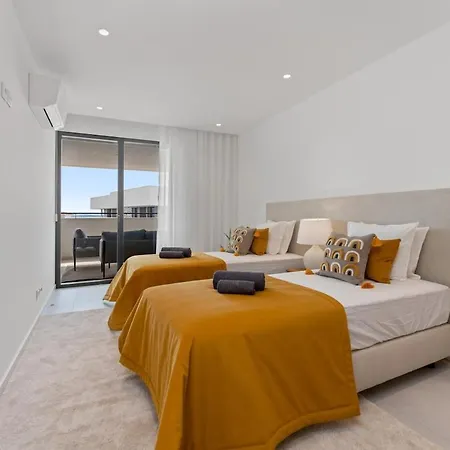 Luxury 3br Sea Views, Pool, Sauna, Gym Apartmán Lagos